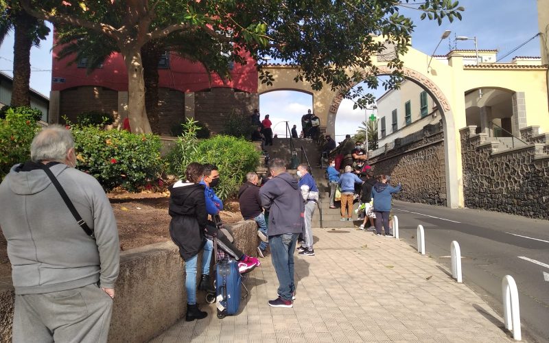 Ayuda de alimentos en edn la barrio de García Escámez