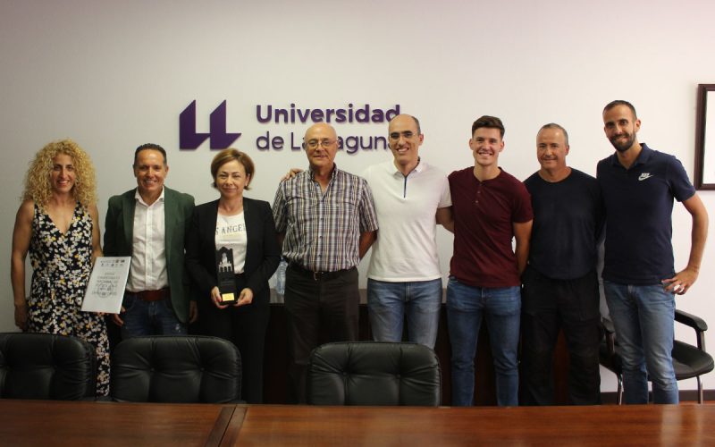 Aguilar recibe al equipo del PAS campeón del Nacional de Fútbol Sala