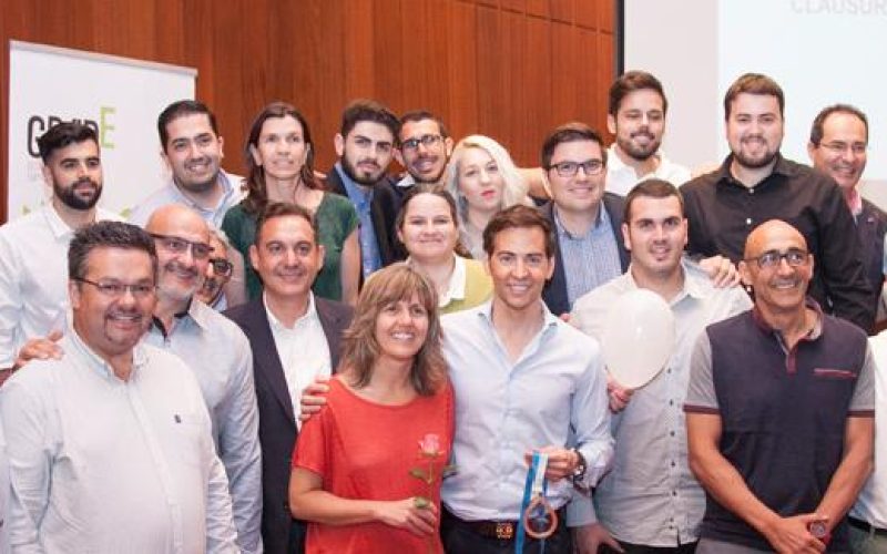Foto de familia de la clausura de la III edición del Grade de la  Universidad de La Laguna