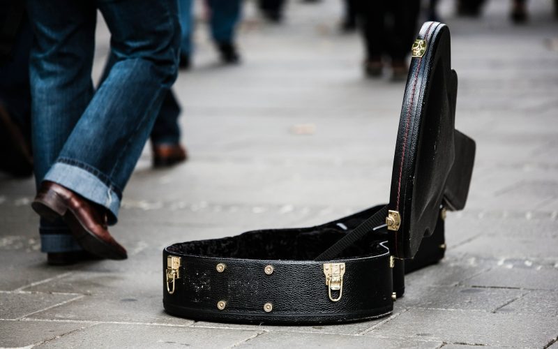 guitar-case-485112_1920