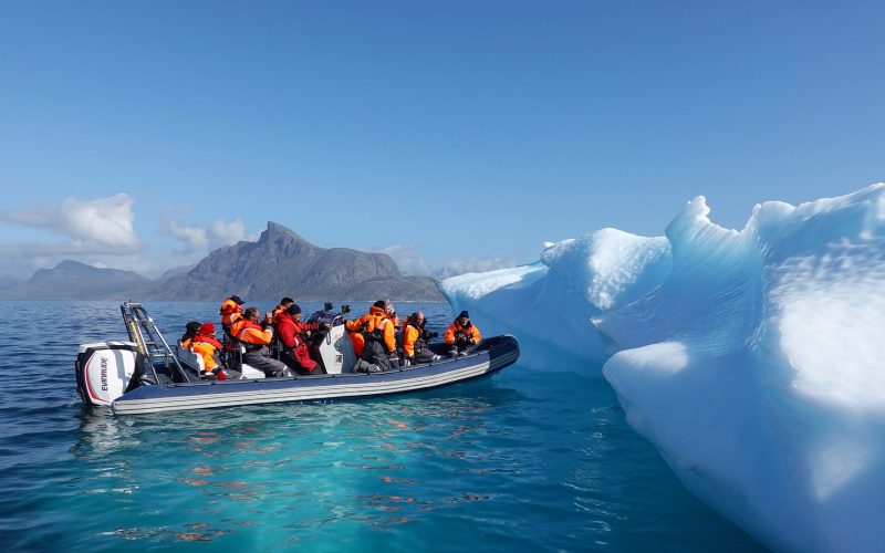 Bloque de hielo derretido a causa del calentamiento global, consecuencia del cambio climático.