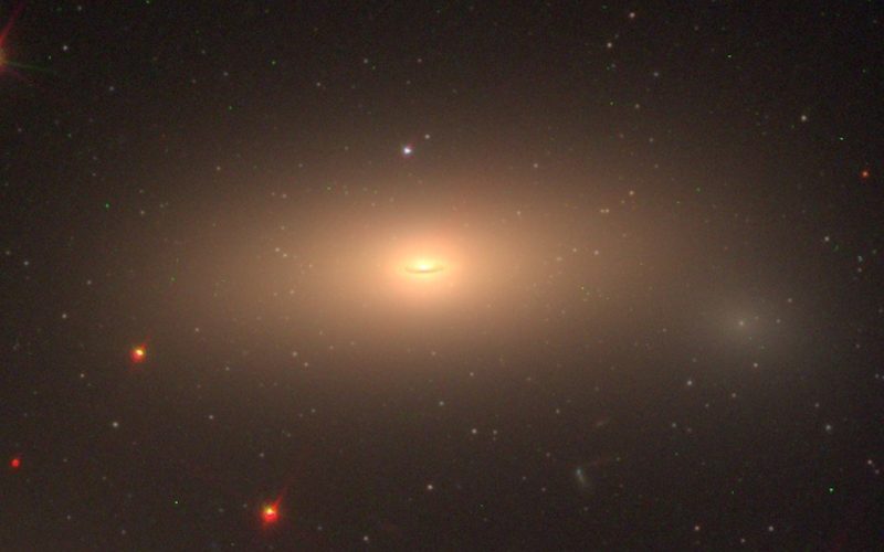 Investigadores de la ULL y el IAC descubren una galaxia intacta desde el comienzo del Universo