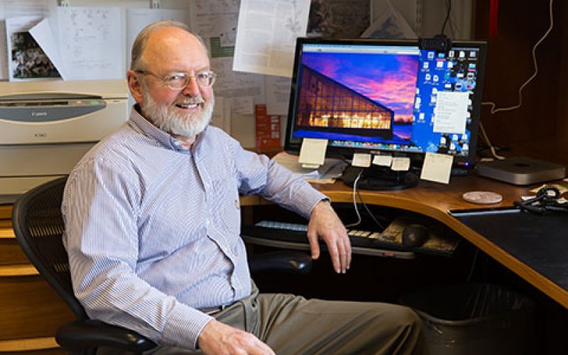 Profesor Klessig de Cornell