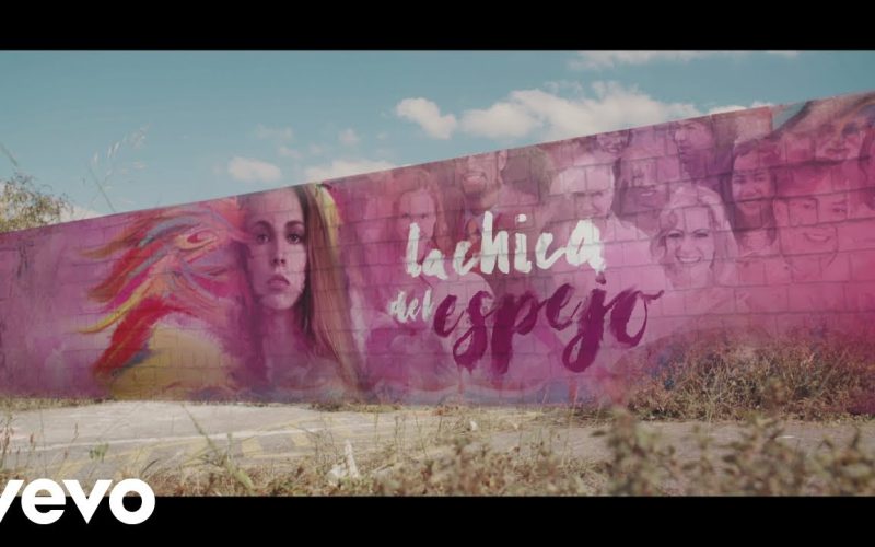 La Oreja de Van Gogh emociona con un himno contra el cáncer de mama