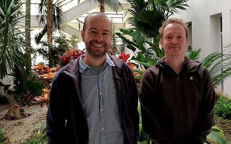 Los profesores Niels Janssen y  Martin van den Heuvel