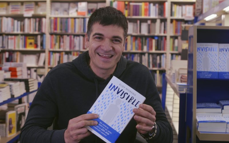 Eloy Moreno, autor de la novela 'Invisible'. Foto: PULL