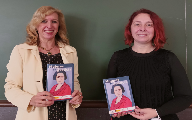 Asunción Bosch y Myriam Albéniz, coautoras de Mujeres de Justicia