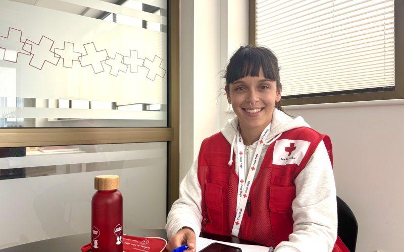 Naira García trabaja en Cruz Roja Juventud