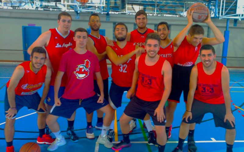 Fisioterapia, campeón del Trofeo Rector de baloncesto masculino
