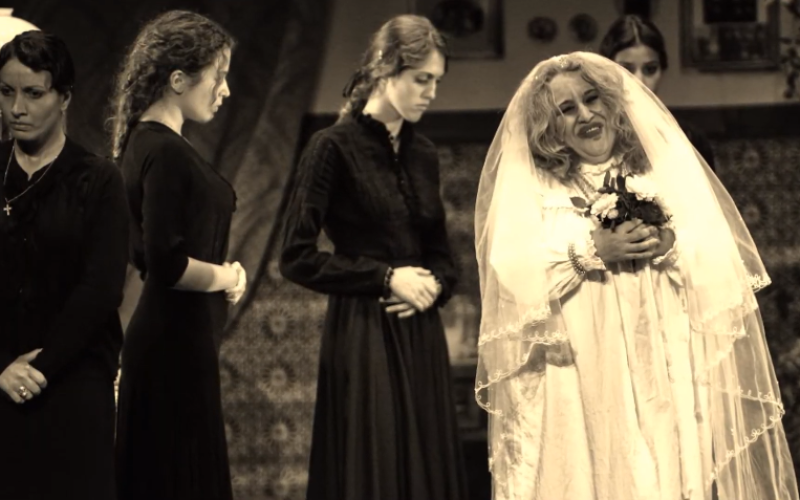La última representación de la compañía de 'La Casa de Bernarda Alba'. Foto: PULL.