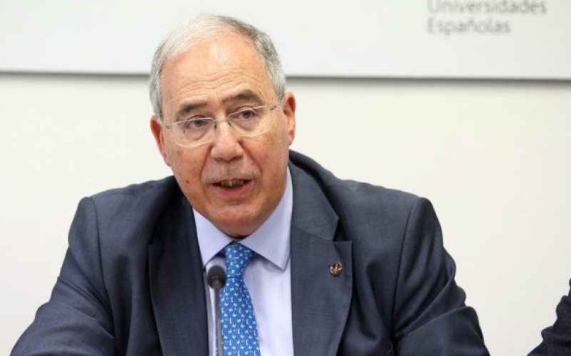 presidente-crue-roberto-fernandez