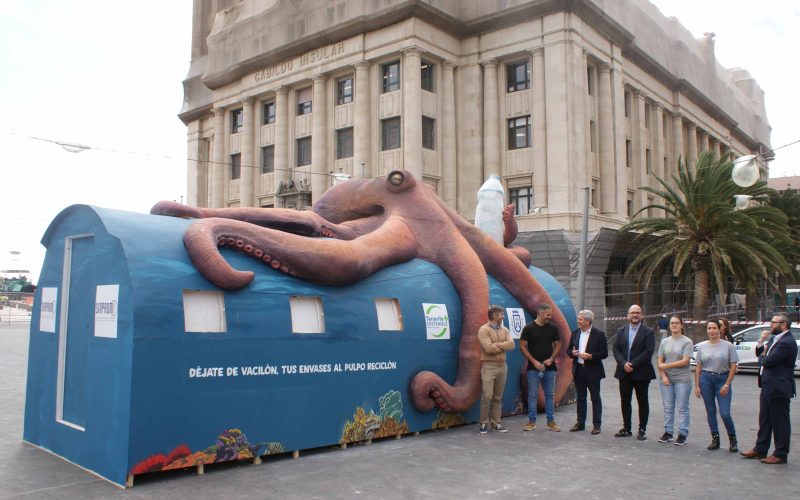 Déjate de vacilón. Tus envases al pulpo reciclón