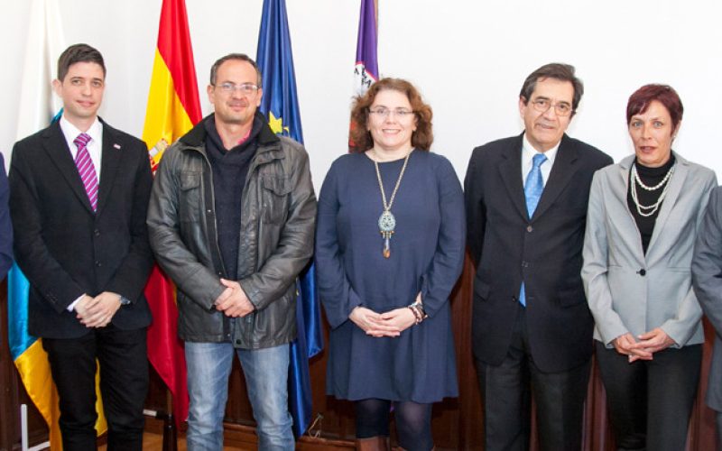 La ULL completa su equipo de gobierno con la toma de posesión de cinco directores de Secretariado