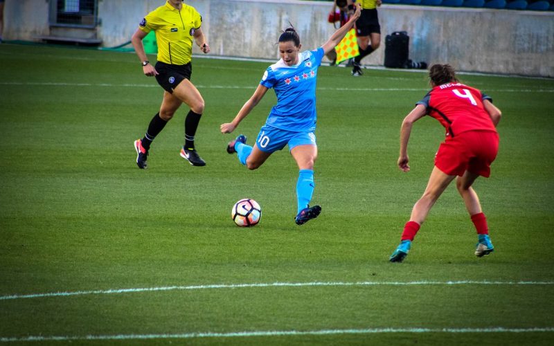 soccer-3311817_1280