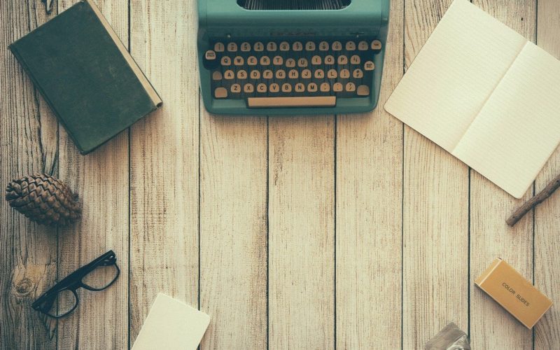 typewriter-801921_1280
