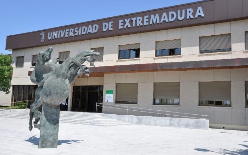 universidadextremadura_14_original
