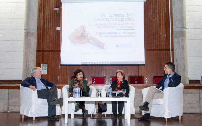 Mesa redonda de las XVII Jornadas de la Constitución Española, celebradas en la Facultad de Derecho. Foto: PULL