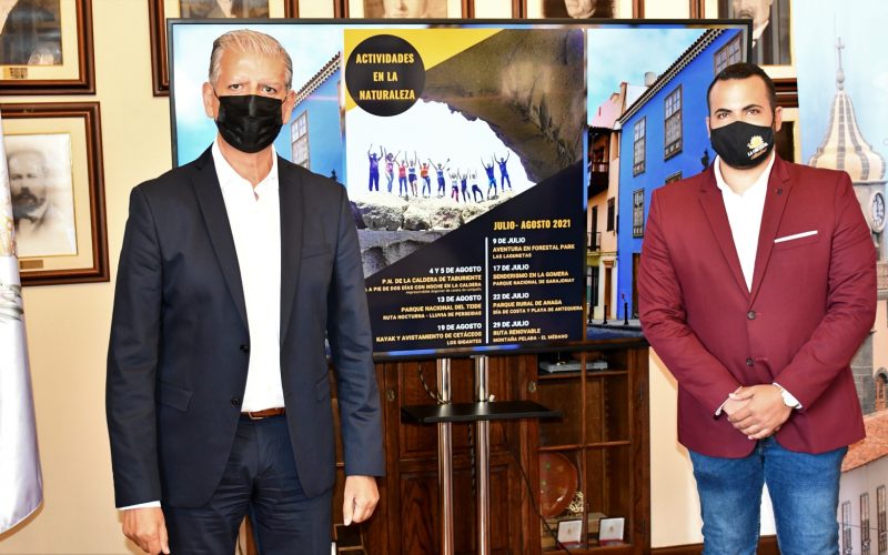 Darío Afonso, edil del Ayuntamiento de La Orotava, presentando las actividades. Foto: PULL